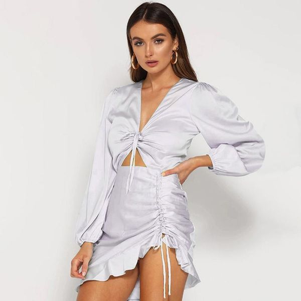 casual dresses 2021 summer women's creative pleated hem temperament slim dress hollow design v-neck waist, Black;gray
casual dresses 2021 summer women's creative pleated hem temperament slim dress hollow design v-neck waist, Black;gray