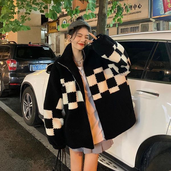 women's jackets faux lamb wool coat fashion winter thick velvet 2021 street style black white plaid loose oversized jacket, Black;brown
women's jackets faux lamb wool coat fashion winter thick velvet 2021 street style black white plaid loose oversized jacket, Black;brown