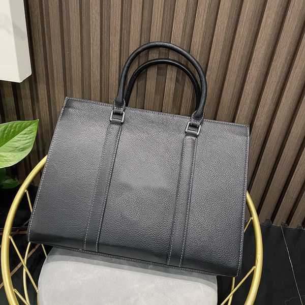 luxury handbags designer briefcases shoulder bags different colors genuine leather high-quality fashion brand with original box size 38*28*7
luxury handbags designer briefcases shoulder bags different colors genuine leather high-quality fashion brand with original box size 38*28*7