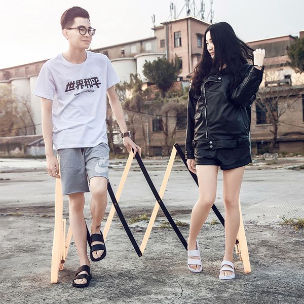 2021 fashion women men sandals casual students sports flip flop black white size eur 36-45 code 71-16608
2021 fashion women men sandals casual students sports flip flop black white size eur 36-45 code 71-16608