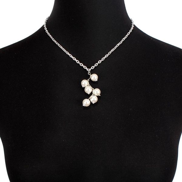 pendant necklaces 2021 fashion geometric simulation pearl necklace classic charm choker for women party jewelry accessories, Silver
pendant necklaces 2021 fashion geometric simulation pearl necklace classic charm choker for women party jewelry accessories, Silver