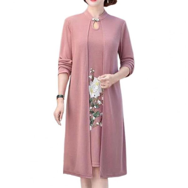 casual dresses women dress embroidery flower fake two pieces cheongsam straight long sleeve stand collar mother for autumn winter, Black;gray
casual dresses women dress embroidery flower fake two pieces cheongsam straight long sleeve stand collar mother for autumn winter, Black;gray