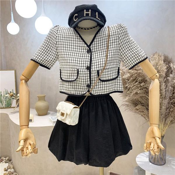 women's tracksuits clothing summer 2021 temperament plaid short sleeve + high waist shorts pants two piece set, Gray
women's tracksuits clothing summer 2021 temperament plaid short sleeve + high waist shorts pants two piece set, Gray