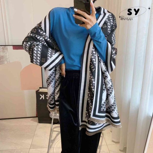 design 2021 new fashion versatile imitation cashmere shawl women's live broadcast with double-sided scarf, Blue;gray
design 2021 new fashion versatile imitation cashmere shawl women's live broadcast with double-sided scarf, Blue;gray