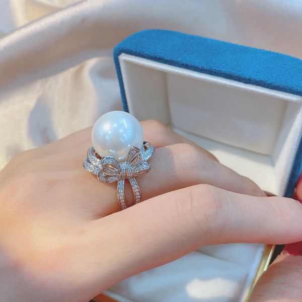 2021 elegant 16mm pearl diamond cz ring 100% original 925 sterling silver engagement wedding band rings for women party jewelry, Slivery;golden
2021 elegant 16mm pearl diamond cz ring 100% original 925 sterling silver engagement wedding band rings for women party jewelry, Slivery;golden