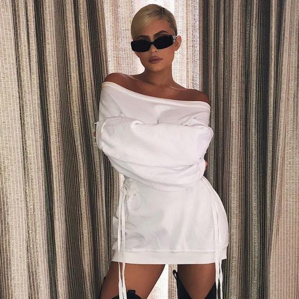 casual dresses glamorous lace up slash neck sweatshirt dress kyliejenner white long sleeve solid off the shoulder mini women, Black;gray
casual dresses glamorous lace up slash neck sweatshirt dress kyliejenner white long sleeve solid off the shoulder mini women, Black;gray