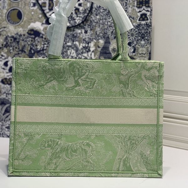 luxury handbags and storage women designer christian di dio new zhao liying same booktote green embroidered tiger tote b
luxury handbags and storage women designer christian di dio new zhao liying same booktote green embroidered tiger tote b