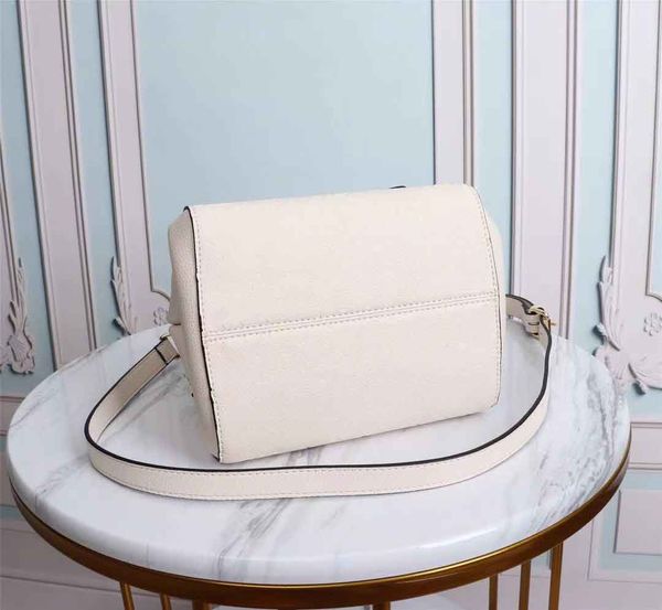 europe 2021 women bags handbag famous designer handbags ladies handbag fashion tote bag women's shop bags backpack d24, Black
europe 2021 women bags handbag famous designer handbags ladies handbag fashion tote bag women's shop bags backpack d24, Black
