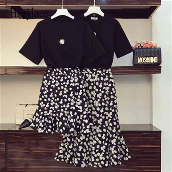 two piece dress plus size summer sets women daisy floral embroidery cotton t-shirt+high waist pleated print long mermaid skirt set srrv, White
two piece dress plus size summer sets women daisy floral embroidery cotton t-shirt+high waist pleated print long mermaid skirt set srrv, White
