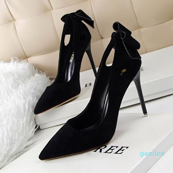 dress shoes korean version of sweet women's high-heeled with thin heels and suede shallow mouth pointed bow, Black
dress shoes korean version of sweet women's high-heeled with thin heels and suede shallow mouth pointed bow, Black