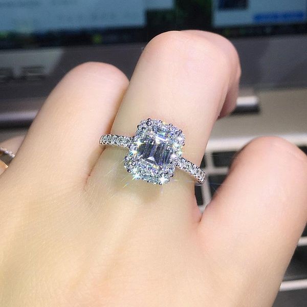 wedding rings luxury girls princess white gold color ring square cut zircon romantic bride engagement anniversary jewelry, Slivery;golden
wedding rings luxury girls princess white gold color ring square cut zircon romantic bride engagement anniversary jewelry, Slivery;golden