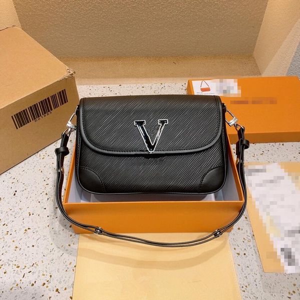 genuine leather women twist shoulder bag v lock flap handbag calfskin twist denim sell women's crossbody bag lady pochette
genuine leather women twist shoulder bag v lock flap handbag calfskin twist denim sell women's crossbody bag lady pochette