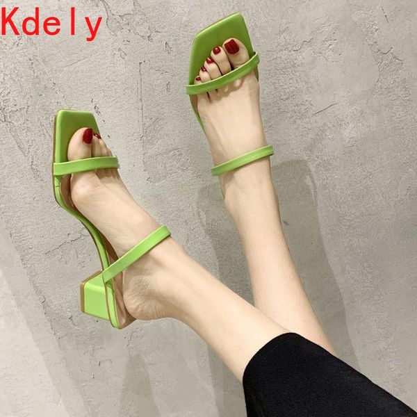 sandals 2021 summer slippers low heels slides female peep toe square heel slipper brand women big size flip flops, Black
sandals 2021 summer slippers low heels slides female peep toe square heel slipper brand women big size flip flops, Black