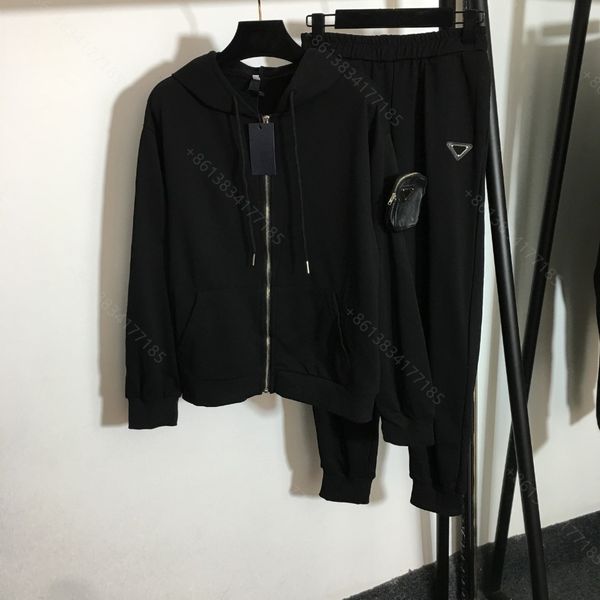 designer women set hoodie sweater zipper jacket designer clothing mobile phone bag hoodies coat trousers logo long sleeve letter logo 2 piec, White
designer women set hoodie sweater zipper jacket designer clothing mobile phone bag hoodies coat trousers logo long sleeve letter logo 2 piec, White