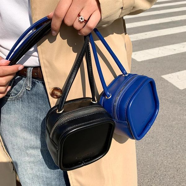 evening bags vintage mini crossbody bag 2021 winter high-quality pu leather women's designer handbag solid color shoulder messenger
evening bags vintage mini crossbody bag 2021 winter high-quality pu leather women's designer handbag solid color shoulder messenger