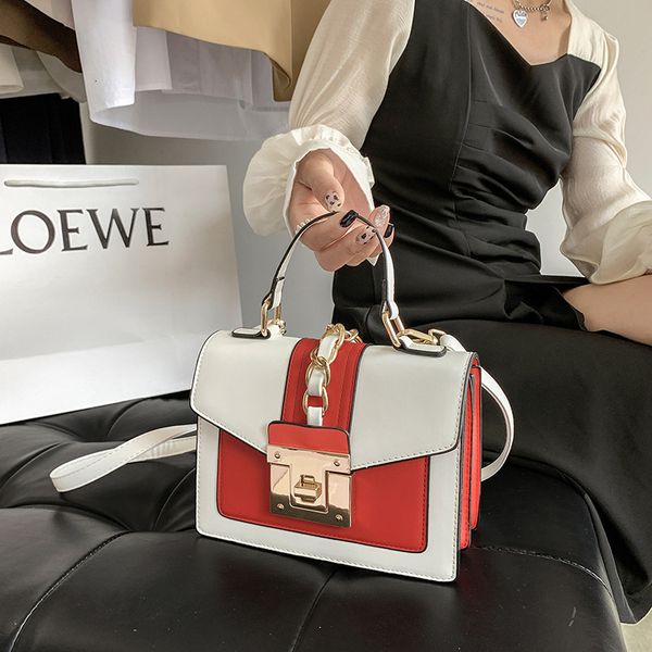 women's 2021 fashion hand net red foreign style contrast color single shoulder diagonal small square bag
women's 2021 fashion hand net red foreign style contrast color single shoulder diagonal small square bag