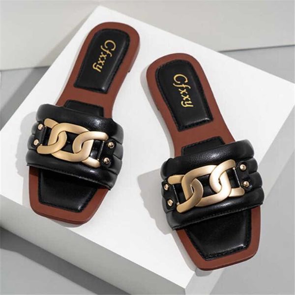 slippers ladies 2021 summer slides fashion black metal chain decorated flat round toe women flip flops female beach shoes
slippers ladies 2021 summer slides fashion black metal chain decorated flat round toe women flip flops female beach shoes