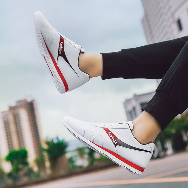 2021 autumn running shoes pu leather youth men trainers vulcanize shoes waterproof slip on white student travel shoes male flats
2021 autumn running shoes pu leather youth men trainers vulcanize shoes waterproof slip on white student travel shoes male flats