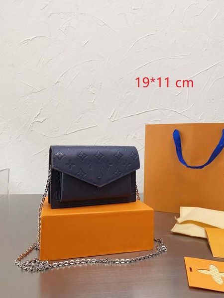 luxury designer handbags cosmetic bag large bags famous classic women ladies handbag capacity shoulder tote day clutch wallet fashion should
luxury designer handbags cosmetic bag large bags famous classic women ladies handbag capacity shoulder tote day clutch wallet fashion should