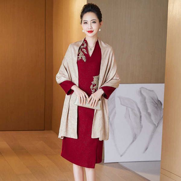 luxury evening dress 2021 winter banquet hi -in-law wedding 's tweed thickened, Black;gray
luxury evening dress 2021 winter banquet hi -in-law wedding 's tweed thickened, Black;gray