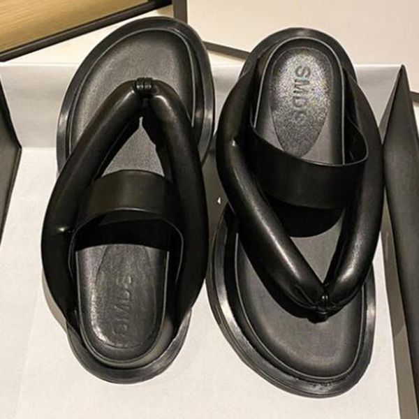 slippers summer casual flat low luxury slides rubber non-slip flip flops slipers women platform female beach shoes cx81, Black
slippers summer casual flat low luxury slides rubber non-slip flip flops slipers women platform female beach shoes cx81, Black