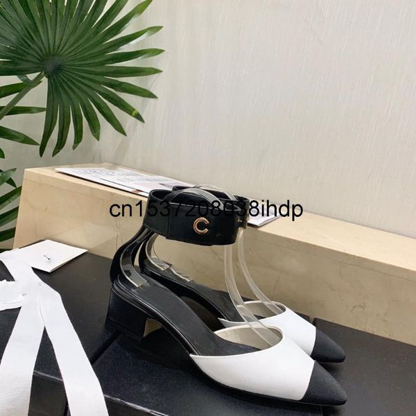 sandals 2021 early spring wristband small pointed single shoes, leather shoes, Black
sandals 2021 early spring wristband small pointed single shoes, leather shoes, Black