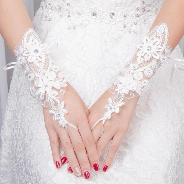 bridal gloves in stock short lace white wedding fingerless accessories
bridal gloves in stock short lace white wedding fingerless accessories