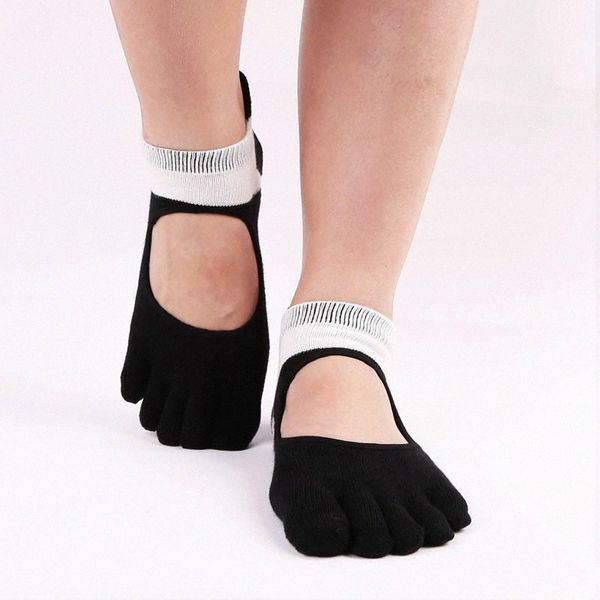 female toe socks silica gel non-slip breathable swearsoft anti-friction profession running fitness yoga sock 5 fingers for women j9ug#, Black
female toe socks silica gel non-slip breathable swearsoft anti-friction profession running fitness yoga sock 5 fingers for women j9ug#, Black