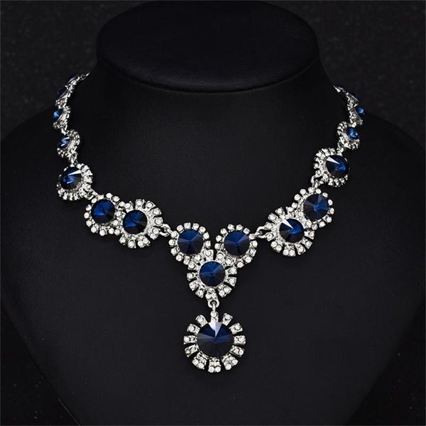 chains fashion shiny flowers jewelry for women 2021 rhinestone crystal necklace unique design choker women's accessories party gift, Silver
chains fashion shiny flowers jewelry for women 2021 rhinestone crystal necklace unique design choker women's accessories party gift, Silver