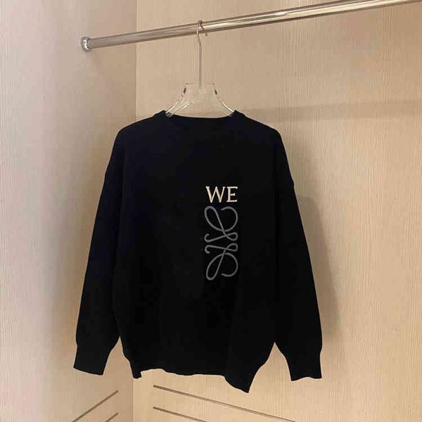 2022 factory wholesale new autumn and winter three-dimensional letter embroidery terry loose casual round neck long sleeve sweater for men a, Black
2022 factory wholesale new autumn and winter three-dimensional letter embroidery terry loose casual round neck long sleeve sweater for men a, Black