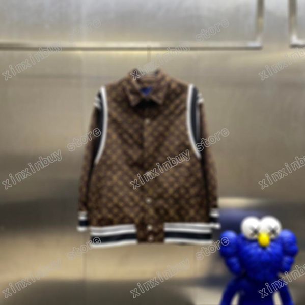 21ss mens designers jackets letter jacquard shoulder stripe letters clothes streetwear coats outerwear hooded men clothing cotton black whit, Black;brown
21ss mens designers jackets letter jacquard shoulder stripe letters clothes streetwear coats outerwear hooded men clothing cotton black whit, Black;brown