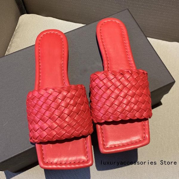 70% off wholesale flip-flops summer new fashion square toe weave flats shoes women slippers leather luxury designer ladies street beach sand, Black
70% off wholesale flip-flops summer new fashion square toe weave flats shoes women slippers leather luxury designer ladies street beach sand, Black