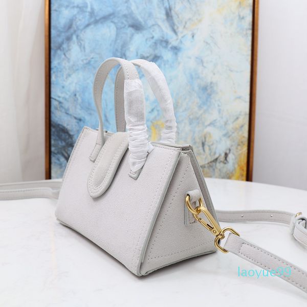 designer- women luxury shoulder bags summer and autumn fashon ladies crossbody bag triangle-bags high-quality solid suede handbags
designer- women luxury shoulder bags summer and autumn fashon ladies crossbody bag triangle-bags high-quality solid suede handbags