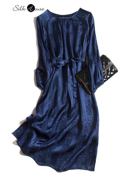 casual dresses retro elegant high level dark jacquard silk long knee dress autumn winter women's, Black;gray
casual dresses retro elegant high level dark jacquard silk long knee dress autumn winter women's, Black;gray