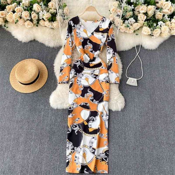 retro dress women temperament v-neck slim autumn and winter mid-length design printing ldaies 210514, Black;gray
retro dress women temperament v-neck slim autumn and winter mid-length design printing ldaies 210514, Black;gray