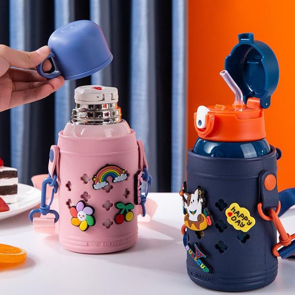 water bottles 550ml fitness sports bottle plastic large capacity with straw outdoor climbing bicycle drink
water bottles 550ml fitness sports bottle plastic large capacity with straw outdoor climbing bicycle drink