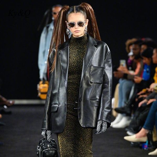 women's jackets leisure pu leather suit coat 2021 fashion street shooting female loose motorcycle jacket autumn clothing, Black;brown
women's jackets leisure pu leather suit coat 2021 fashion street shooting female loose motorcycle jacket autumn clothing, Black;brown