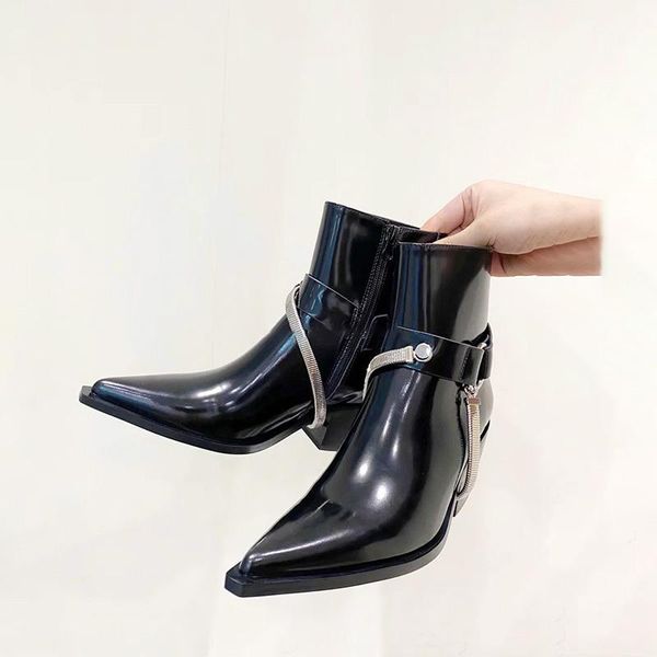 boots british style european station in autumn 2021 patent-leather ankle for women with thick heel pointed chain decoration pers, Black
boots british style european station in autumn 2021 patent-leather ankle for women with thick heel pointed chain decoration pers, Black
