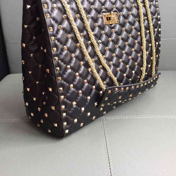 7a+fashion 2021 the latest of stars a series of shopping bags import sheepskin 0346 genuine leather interior zipper pocket fashion1th
7a+fashion 2021 the latest of stars a series of shopping bags import sheepskin 0346 genuine leather interior zipper pocket fashion1th