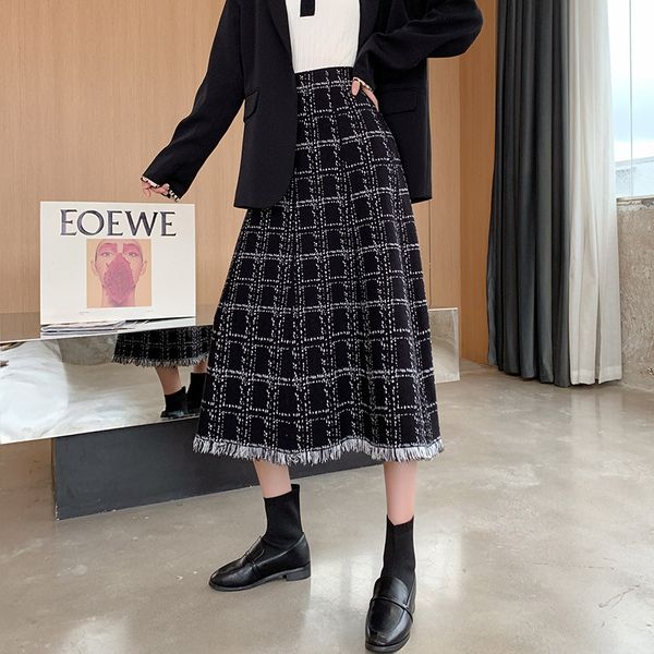 skirts 2021 autumn and winter small fragrance knitted women's plaid tassel large swing medium long a-line skirt, Black
skirts 2021 autumn and winter small fragrance knitted women's plaid tassel large swing medium long a-line skirt, Black
