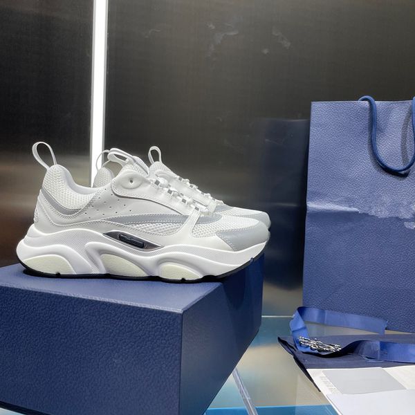 2021 brand classic lace-up mesh sneakers, men's casual shoes, silk cowhide foamed vacuum soles are comfortable durable.with logo and bo, Black
2021 brand classic lace-up mesh sneakers, men's casual shoes, silk cowhide foamed vacuum soles are comfortable durable.with logo and bo, Black