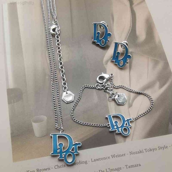 christian/dio necklace dijia women letter d family medieval side glue dropping bracelet s925 sier needle earrings, Red;brown
christian/dio necklace dijia women letter d family medieval side glue dropping bracelet s925 sier needle earrings, Red;brown