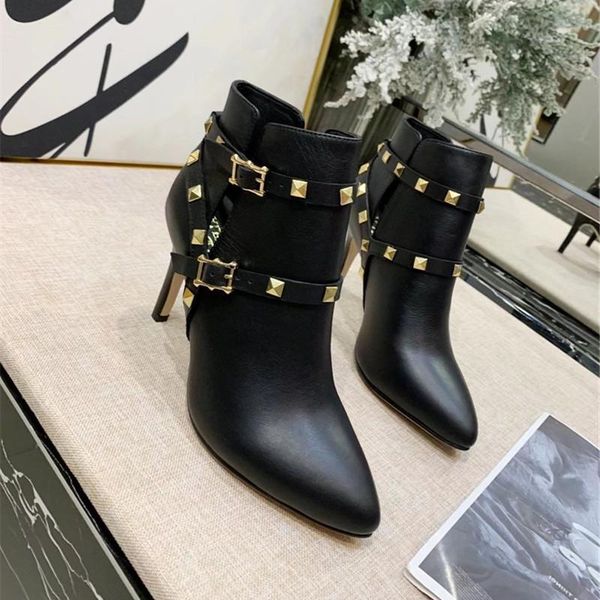 boots genuine leather female luxury ankle thin high heels golden rivets pointed toe slip-on solid color black winter women shoes
boots genuine leather female luxury ankle thin high heels golden rivets pointed toe slip-on solid color black winter women shoes