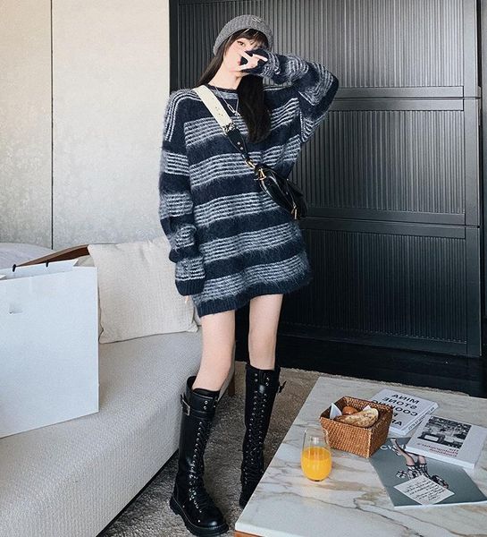 women's sweaters 2021 winter clothes blue & white strips pullovers for women wholesale drop, White;black
women's sweaters 2021 winter clothes blue & white strips pullovers for women wholesale drop, White;black