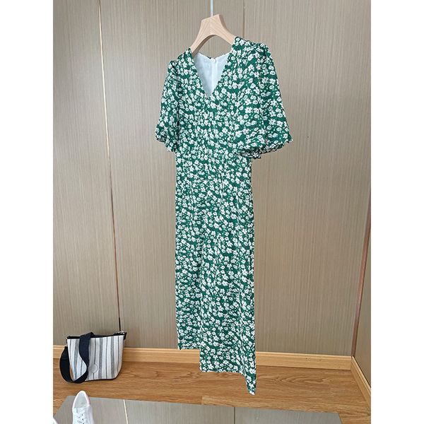 dress french mj2021 summer small gentle wind fresh skirt floral women's long, White;black
dress french mj2021 summer small gentle wind fresh skirt floral women's long, White;black