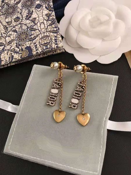dio/christian letter pearl ear earrings crystal brand dangle stud tassel vintage elegant clip for women jewelry party gift, Red;brown
dio/christian letter pearl ear earrings crystal brand dangle stud tassel vintage elegant clip for women jewelry party gift, Red;brown