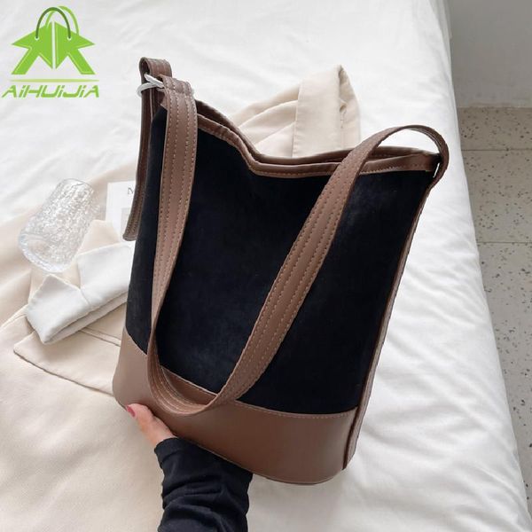 evening bags brand high capacity shoulder bag for women 2021 quality scrub handbags simplicity casual women's bucket messenger
evening bags brand high capacity shoulder bag for women 2021 quality scrub handbags simplicity casual women's bucket messenger