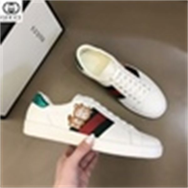 moccasins sneakers loafers boots designer buckles lace-ups dress shoes luxury men oghl, Red;white
moccasins sneakers loafers boots designer buckles lace-ups dress shoes luxury men oghl, Red;white