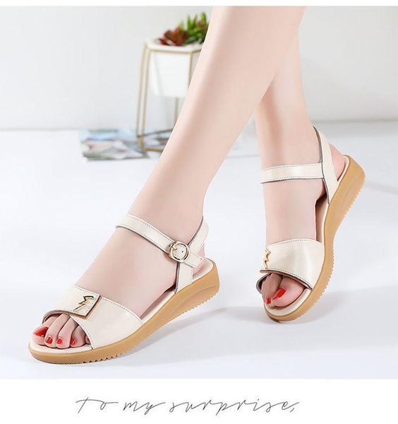mature women's sandals stitching vamp metal decoration fashion all-match elegant classic 2021, Black
mature women's sandals stitching vamp metal decoration fashion all-match elegant classic 2021, Black