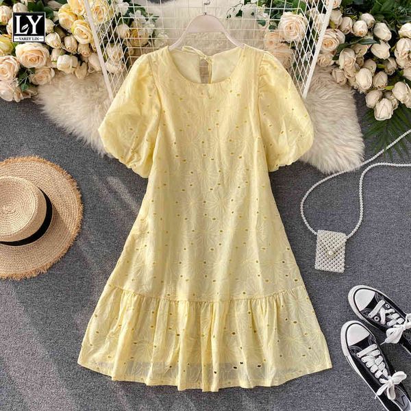 dresses summer women new sweet puff sleeve o-neck casual loose hollow out ruffles lady a-line dresses, Black;gray
dresses summer women new sweet puff sleeve o-neck casual loose hollow out ruffles lady a-line dresses, Black;gray